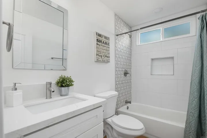 1013 Bartlett Avenue, Vista, California 92084