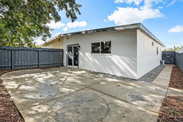 1013 Bartlett Avenue, Vista, California 92084