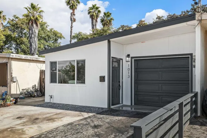 1013 Bartlett Avenue, Vista, California 92084