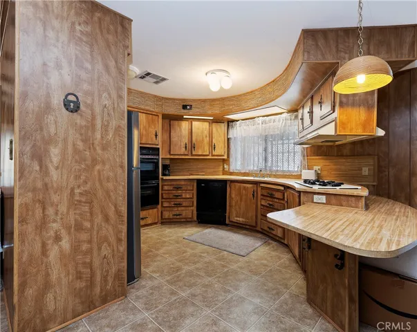 1630 Sonora Drive, Hemet, California 92543