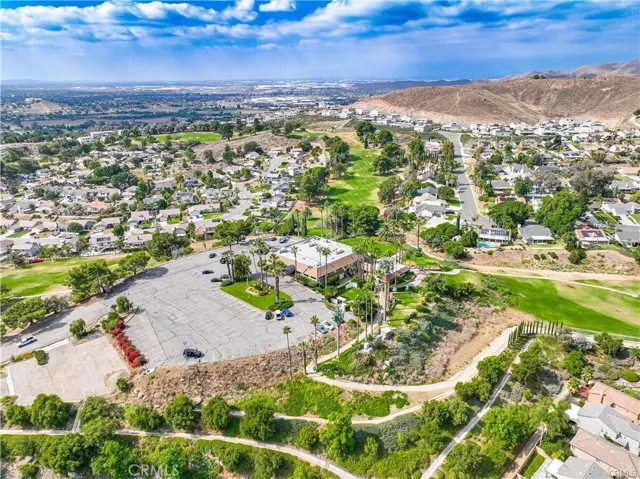 5710 Falling Leaf Lane, Jurupa Valley, California 92509