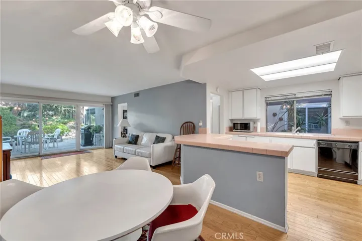 20111 Vintage Street, Chatsworth, California 91311