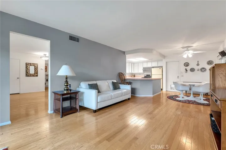 20111 Vintage Street, Chatsworth, California 91311