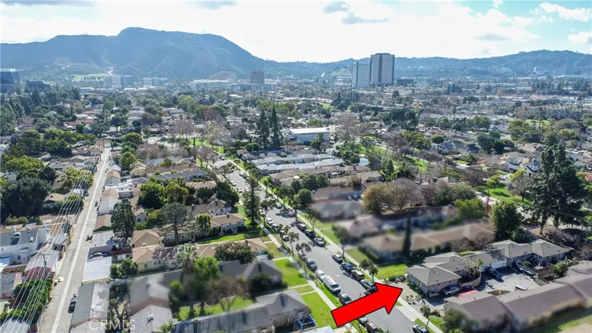 633 N Rosemary Lane, Burbank, California 91505