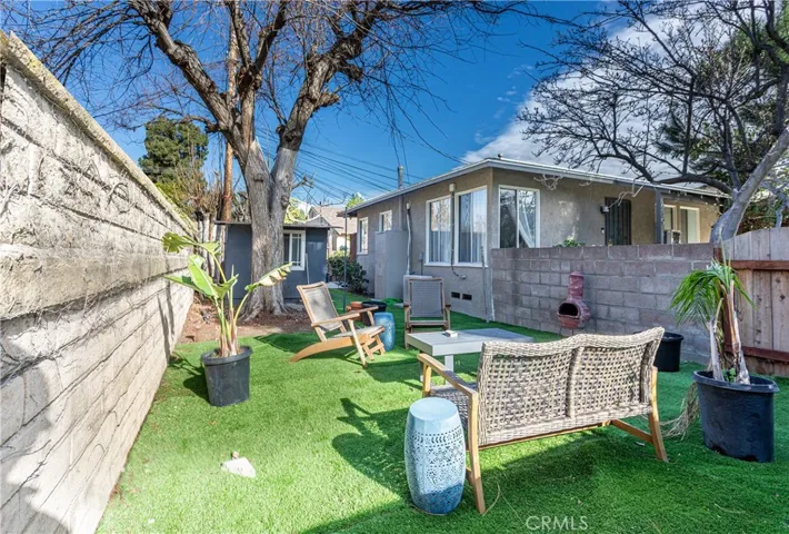 633 N Rosemary Lane, Burbank, California 91505