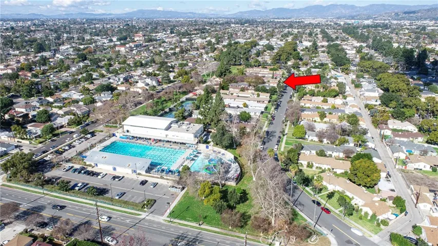 633 N Rosemary Lane, Burbank, California 91505