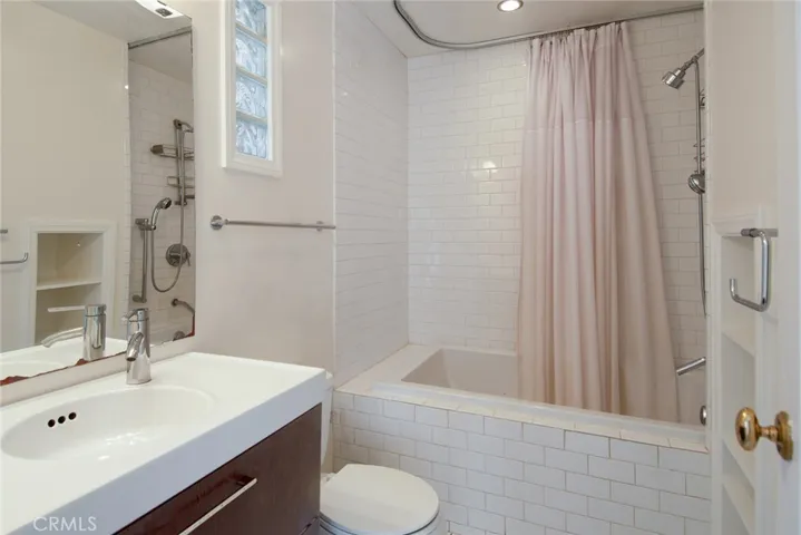 Bathroom #3 - Primary