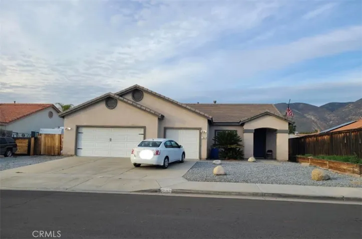 233 Shoal Reef Avenue, San Jacinto, California 92583