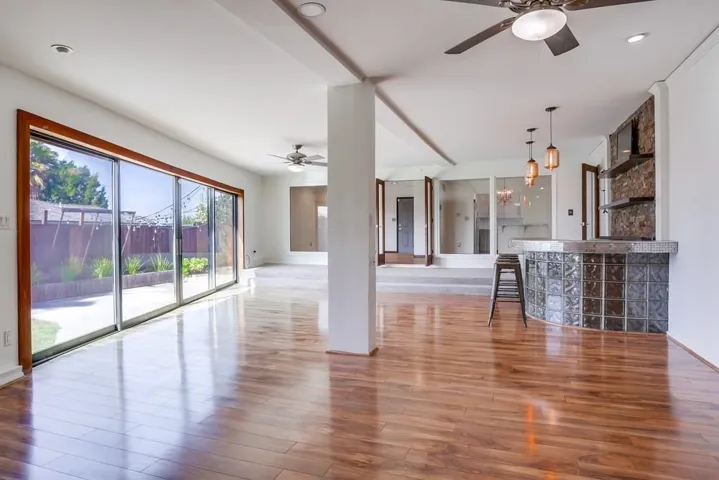 5671 Churchward, San Diego, California 92114