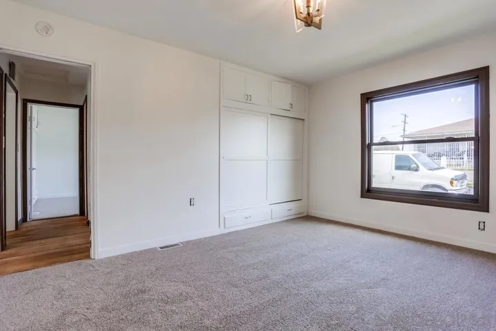 5671 Churchward, San Diego, California 92114