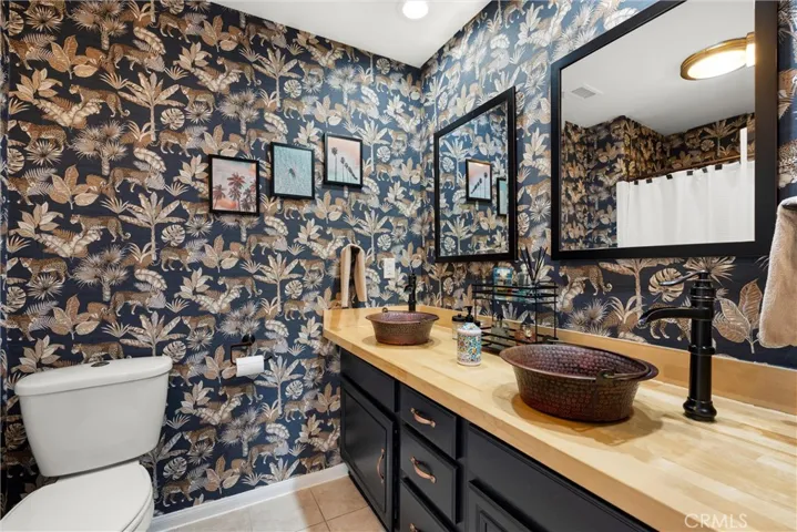 2nd bathroom