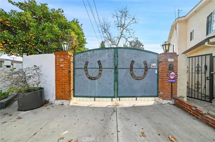 4928 Bluebell Avenue, Valley Village, California 91607
