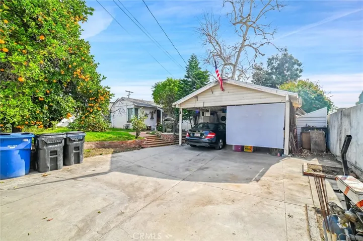 4928 Bluebell Avenue, Valley Village, California 91607