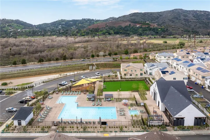 235 Perennial Place, Fallbrook, California 92028