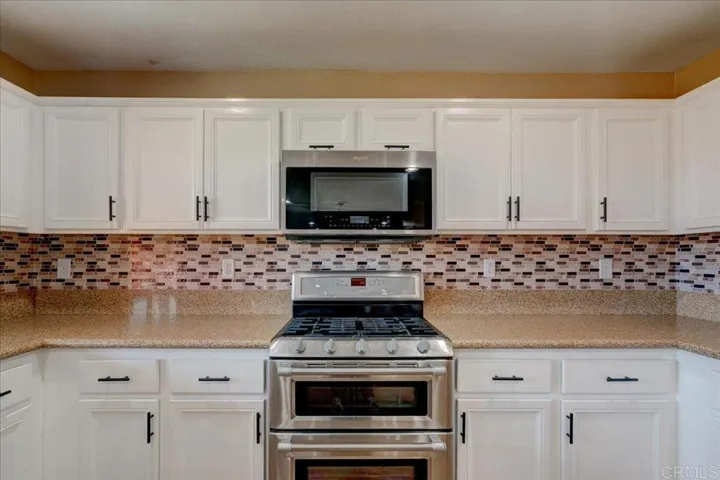 40728 La Salle Place, Murrieta, California 92563
