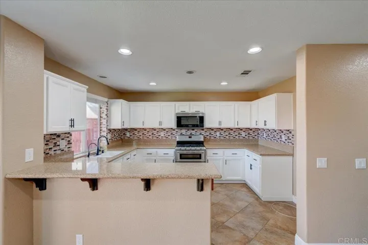40728 La Salle Place, Murrieta, California 92563
