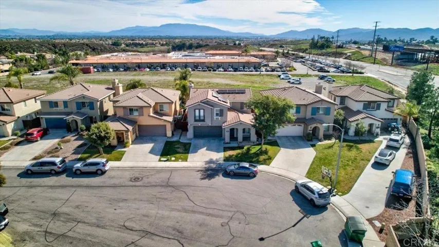 40728 La Salle Place, Murrieta, California 92563