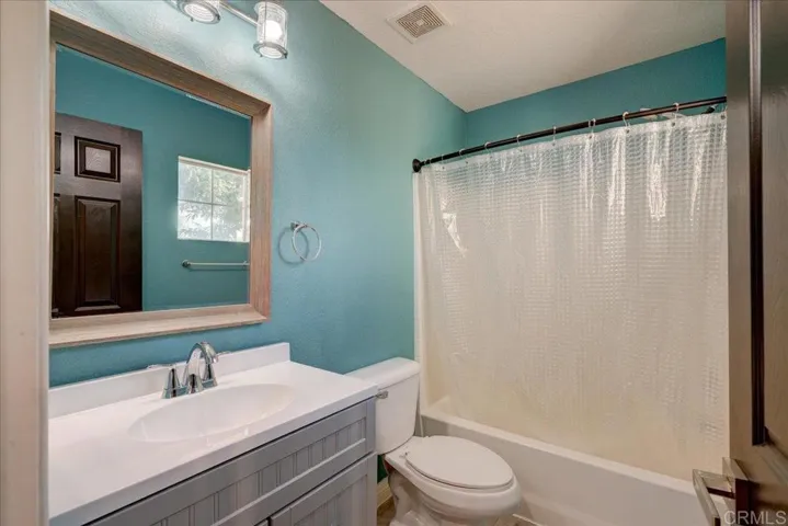 40728 La Salle Place, Murrieta, California 92563