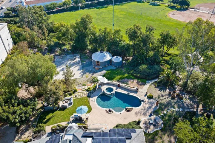 1079 Lau Hala Canyon, Vista, California 92081
