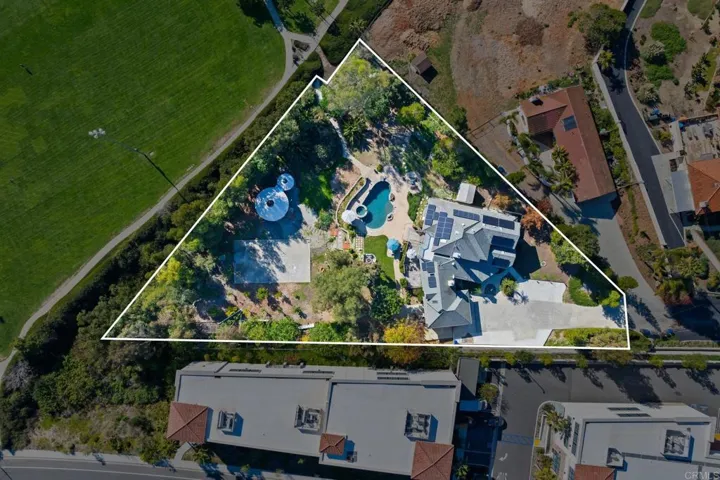 1079 Lau Hala Canyon, Vista, California 92081