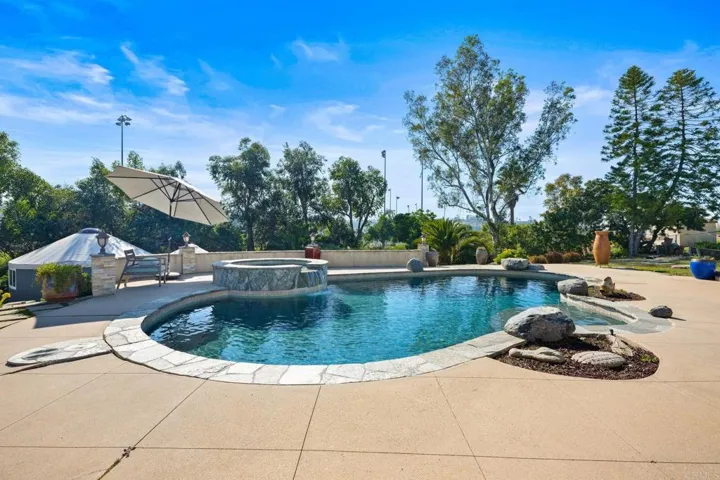 1079 Lau Hala Canyon, Vista, California 92081