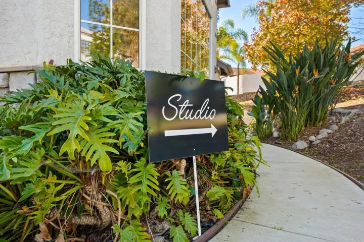 1079 Lau Hala Canyon, Vista, California 92081