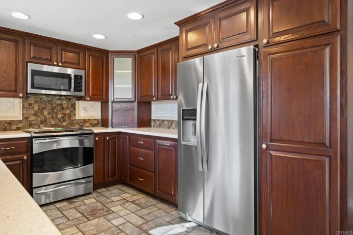 1079 Lau Hala Canyon, Vista, California 92081