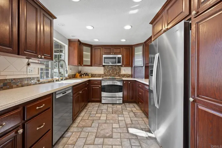 1079 Lau Hala Canyon, Vista, California 92081