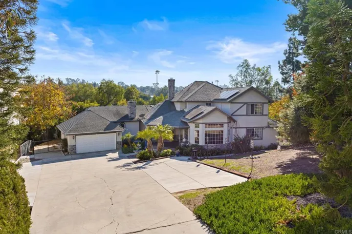 1079 Lau Hala Canyon, Vista, California 92081