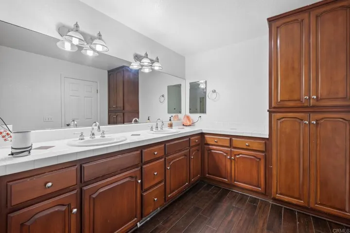 1079 Lau Hala Canyon, Vista, California 92081