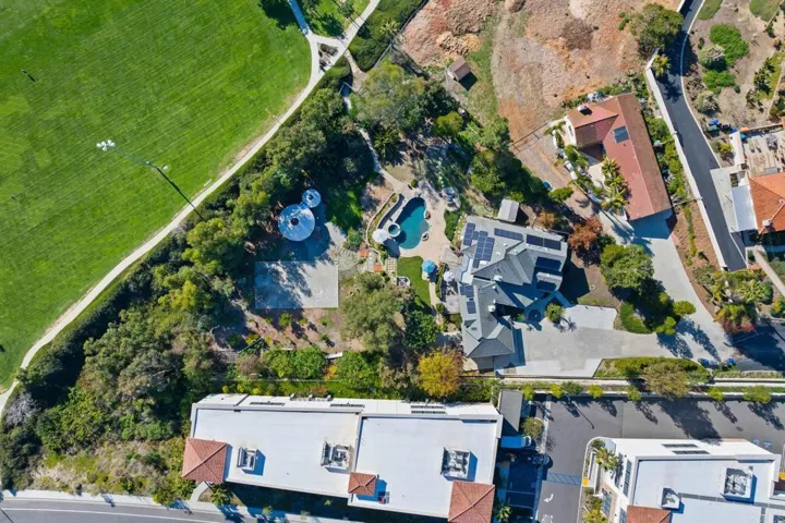 1079 Lau Hala Canyon, Vista, California 92081