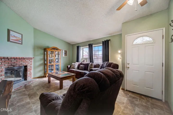 2113 Buckwheat Ave Rosamond Jason Walter