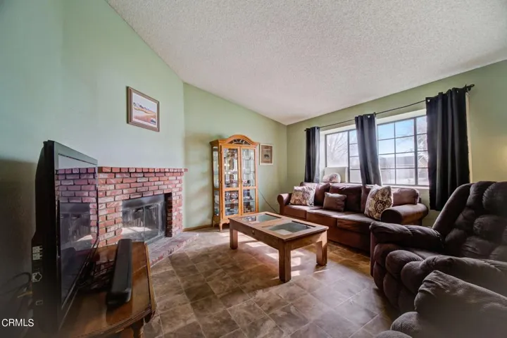 2113 Buckwheat Ave Rosamond Jason Walter