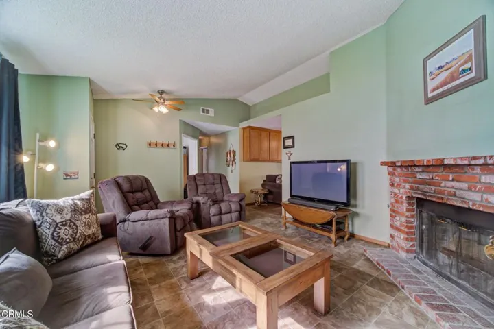 2113 Buckwheat Ave Rosamond Jason Walter