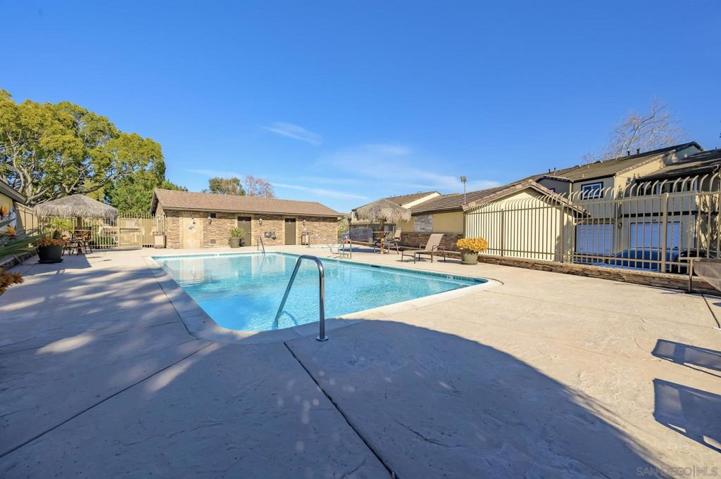 5022 Los Morros Way, Unit 38, Oceanside, California 92057