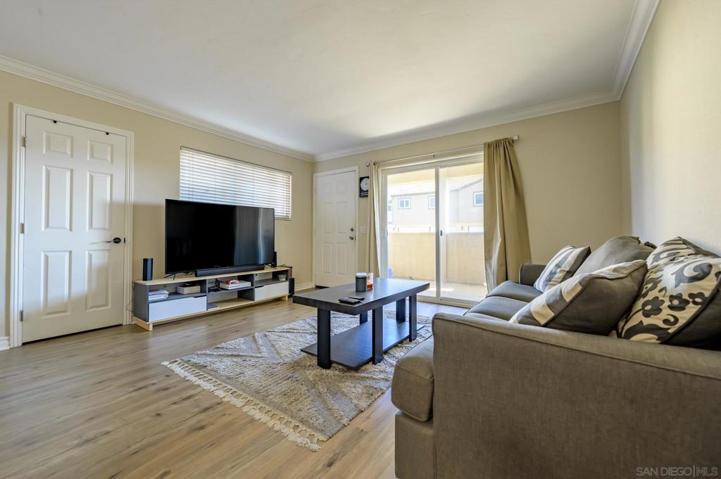 5022 Los Morros Way, Unit 38, Oceanside, California 92057