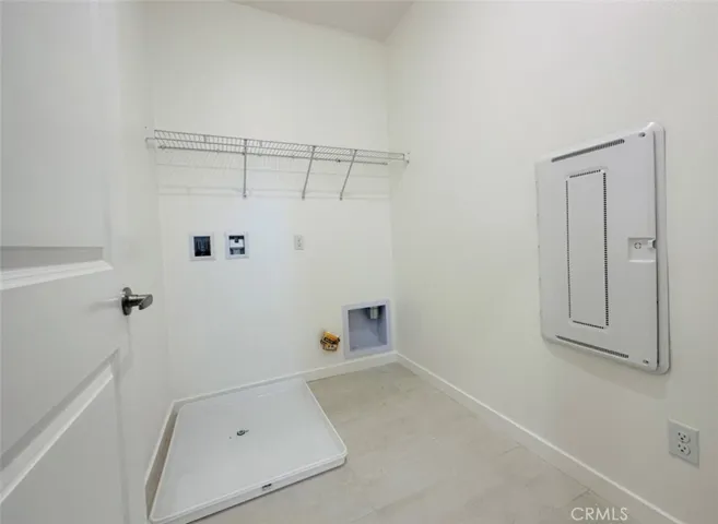Laundry room on 2nd floor