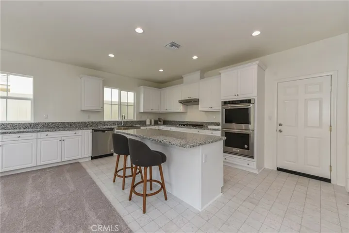 9665 Summertime Terrace, Riverside, California 92508