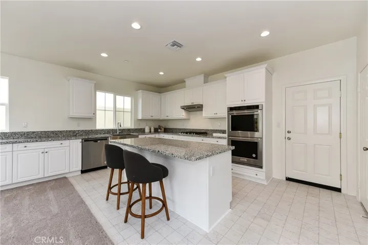 9665 Summertime Terrace, Riverside, California 92508