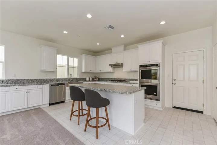 9665 Summertime Terrace, Riverside, California 92508