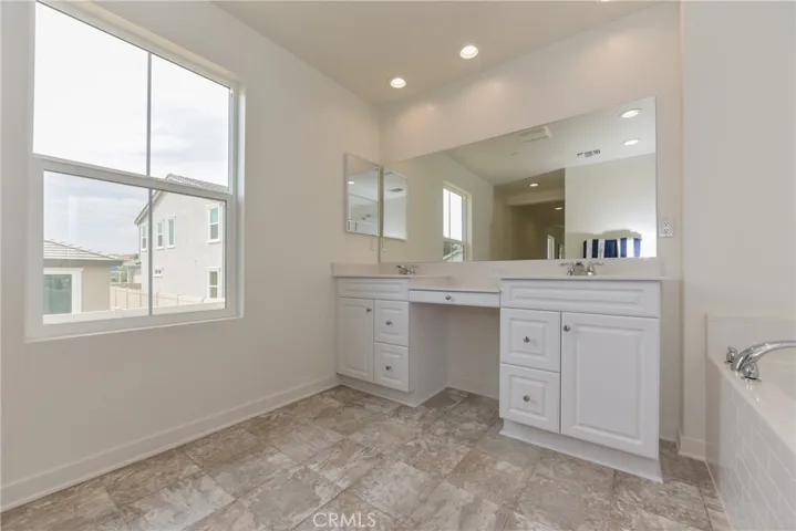 9665 Summertime Terrace, Riverside, California 92508
