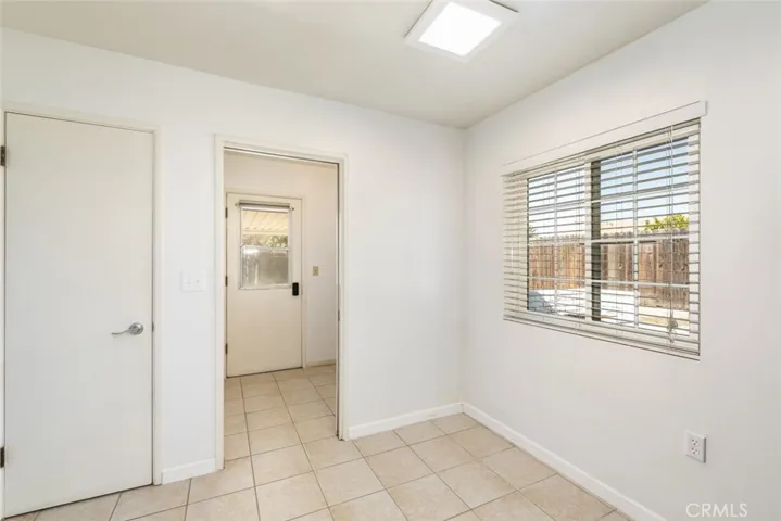 Additional room next to laundry