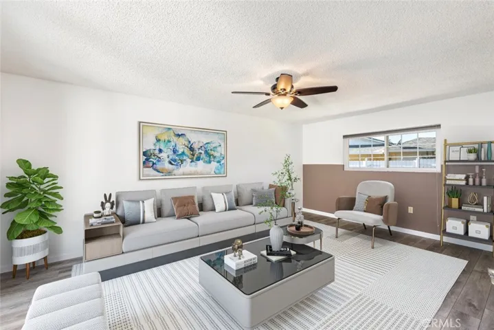Large 3rd bedroom (digitally staged)