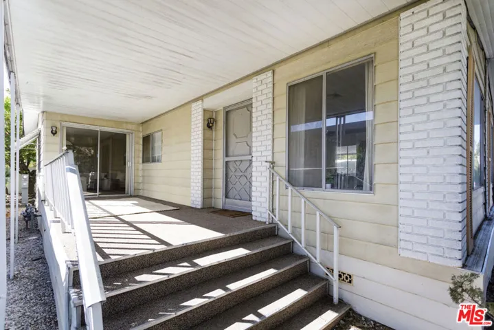 Front Porch/Patio
