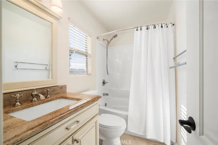 32903 Charmes, Temecula, California 92592
