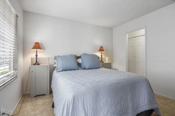 25-web-or-mls-UpmarketMedia_9139Feather-
