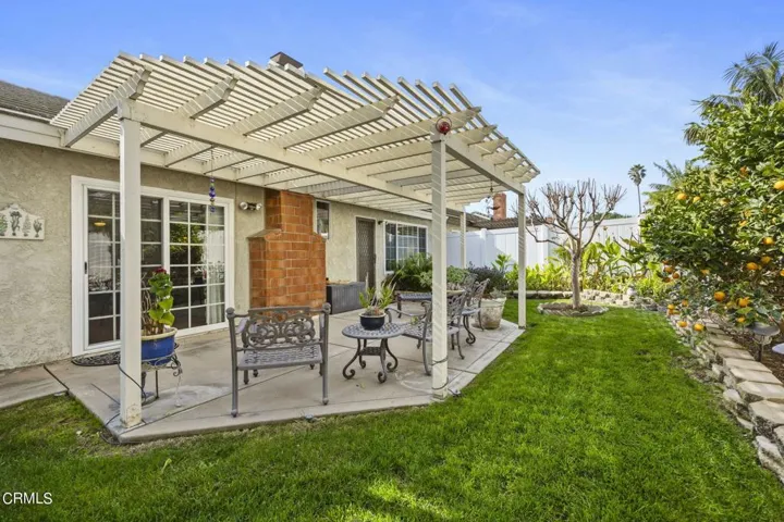 30-web-or-mls-UpmarketMedia_9139Feather-