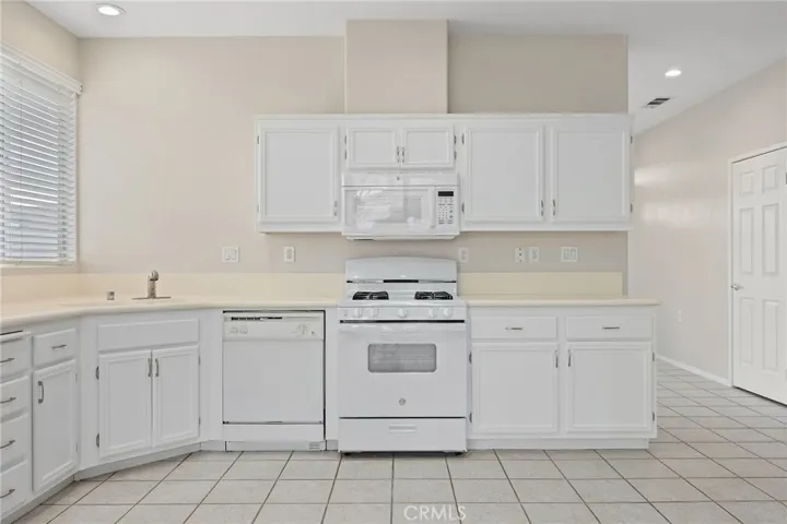 Kitchen_3