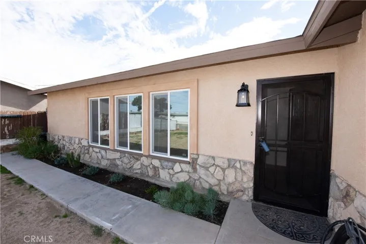 25487 Dayton Avenue, Barstow, California 92311