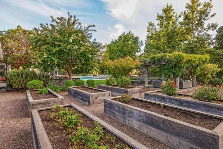 140 Olive Hill Lane, Woodside, California 94062